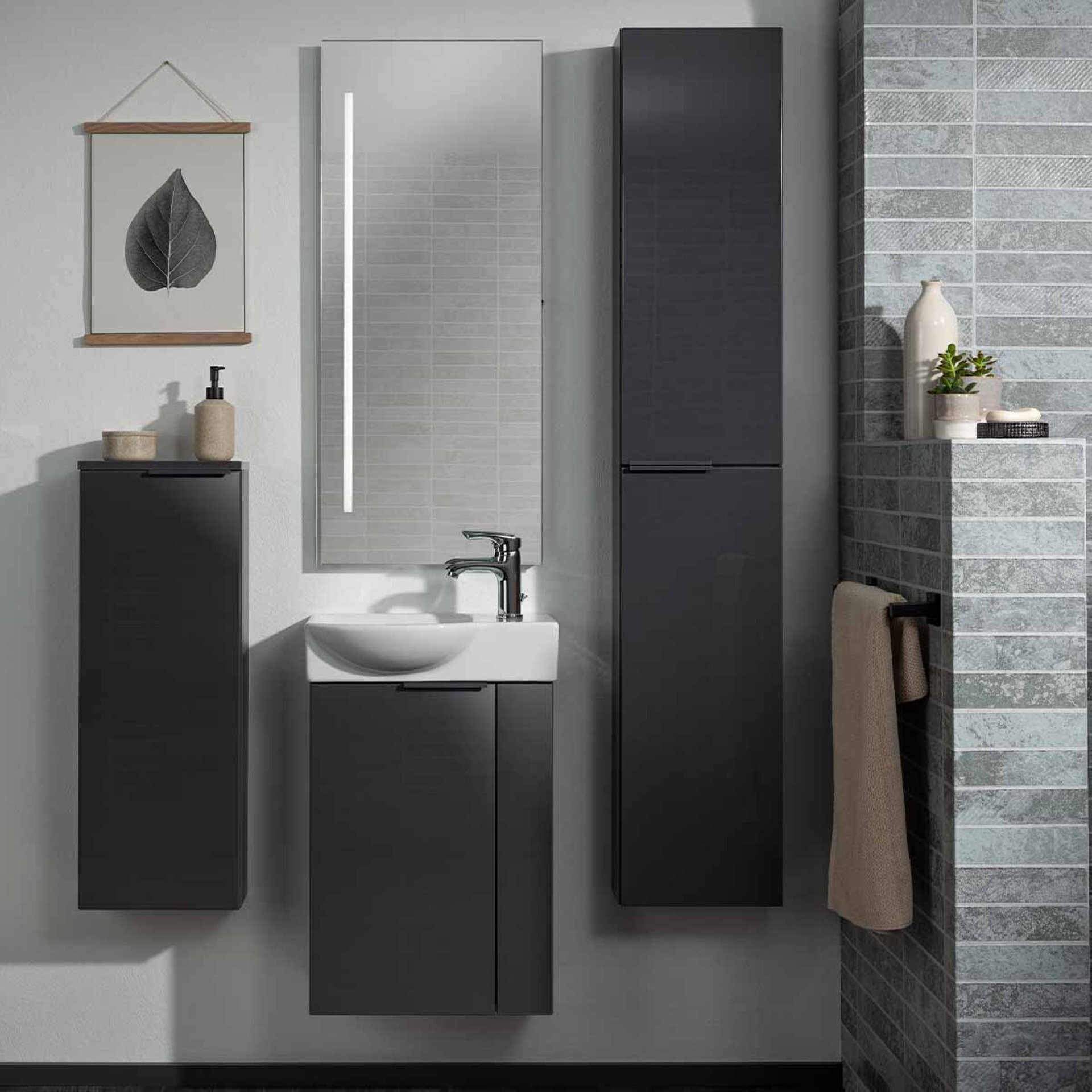 Fackelmann LUNA Hochschrank slim 30cm, Schwarz/Anthrazit Fackelmann LUNA Hochschrank slim 30cm, Schwarz/Anthrazit