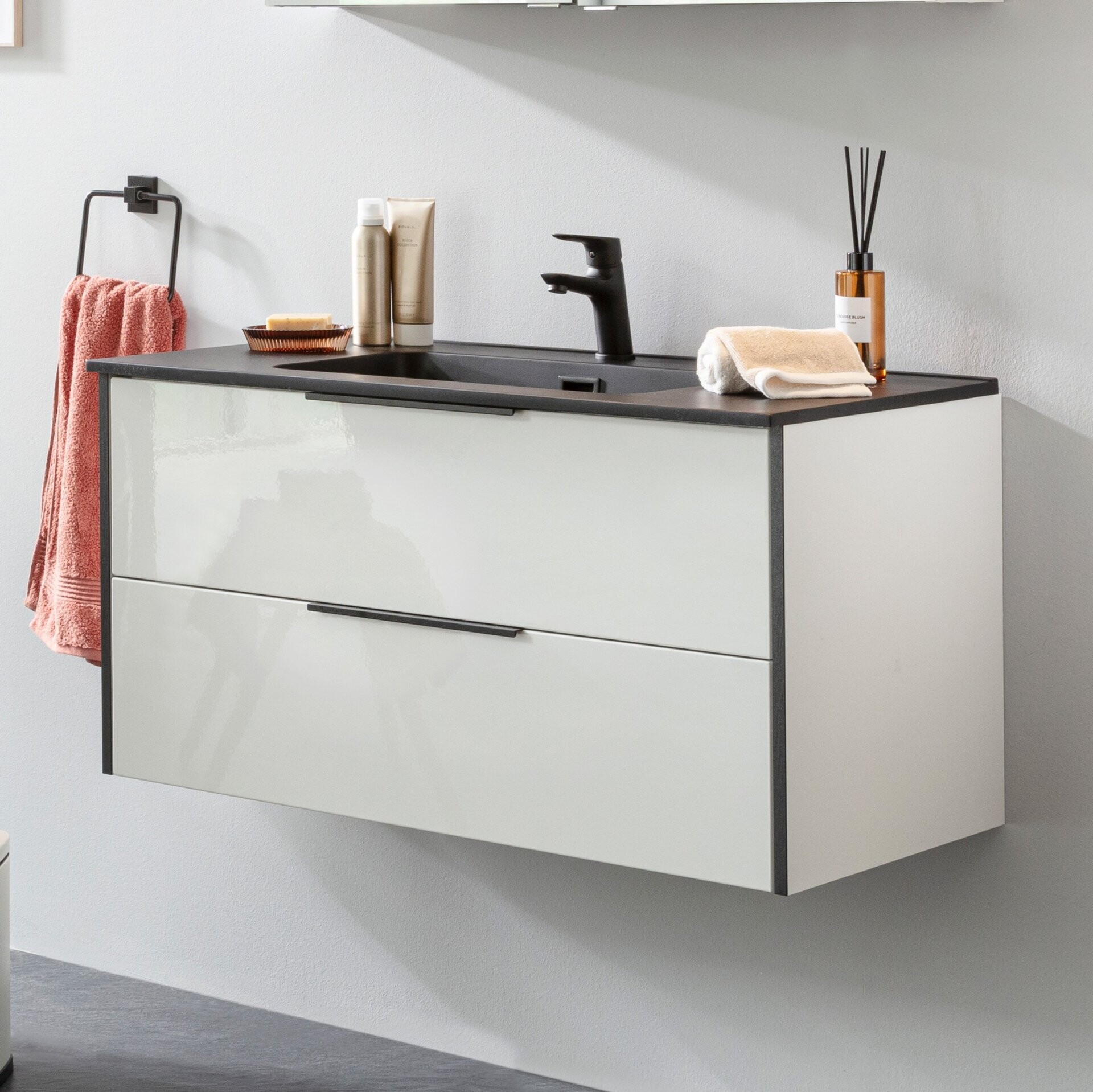 FACKELMANN FLAIR Waschbecken mit Unterschrank 101 cm breit, Weiß/Anthrazit, Waschbecken Gussmarmor Schwarz matt