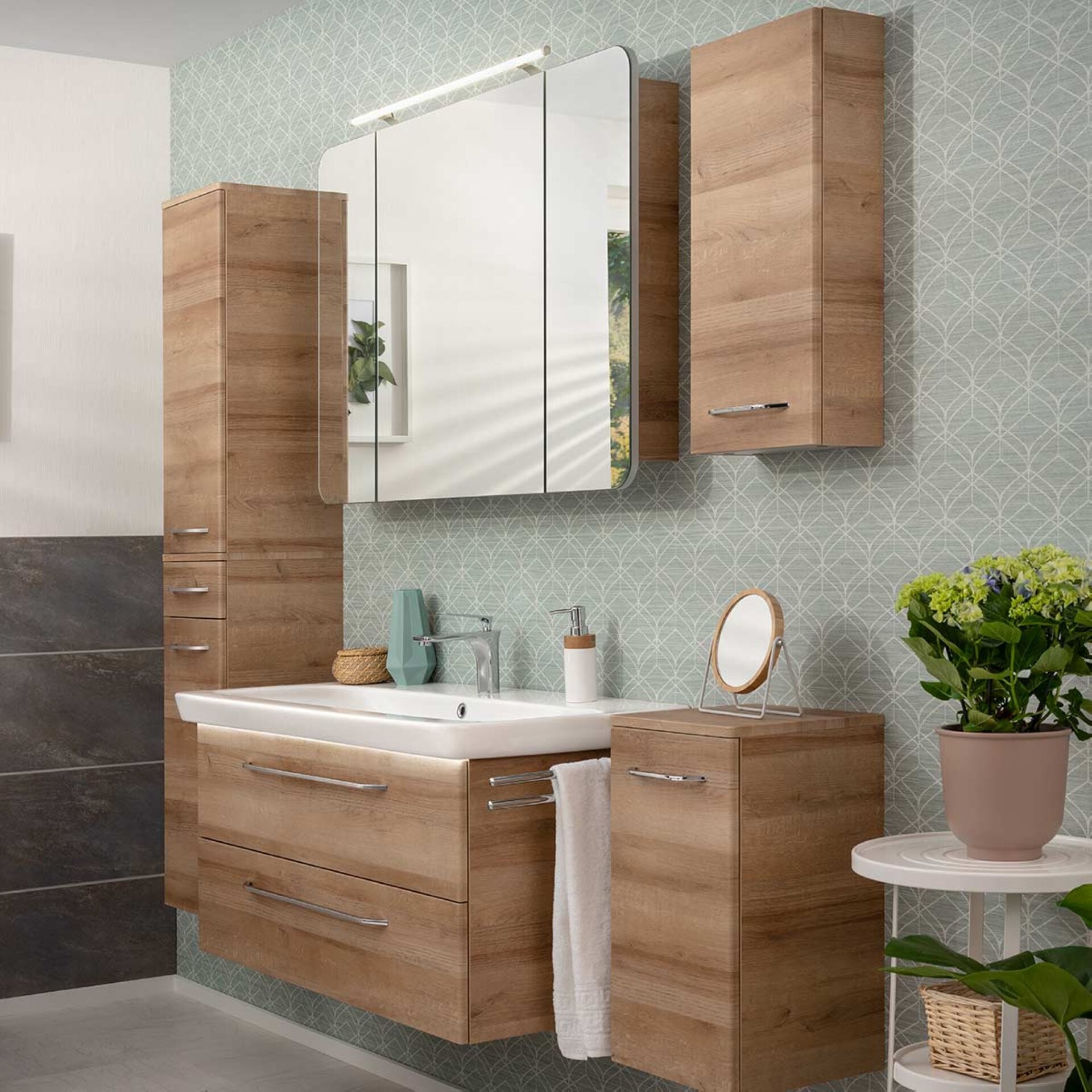 Fackelmann MILANO Badmöbel Set 6-teilig, 107 cm breit, Braun hell, Waschbecken Keramik, Spiegelschrank + 3 Badschränke Fackelmann MILANO Badmöbel Set 6-teilig, 107 cm breit, Braun hell, Waschbecken Keramik, Spiegelschrank + 3 Badschränke