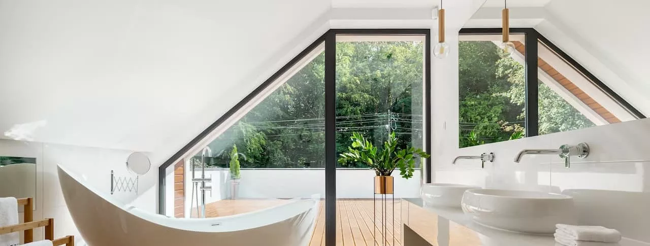 Bad mit Dachschräge richtig planen - so funktioniert's Bad mit Dachschräge richtig planen - so funktioniert's