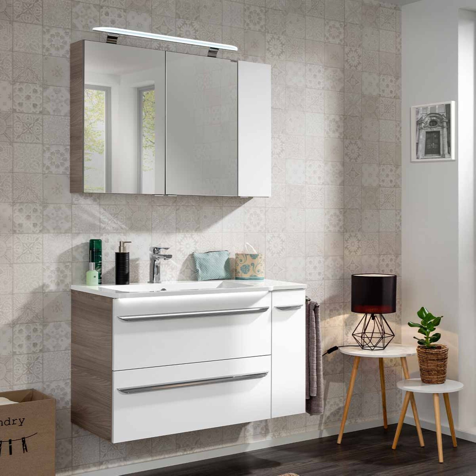 Fackelmann LUXOR Badmöbel Set 5-teilig 100 cm, Braun/Weiß + LED-Spiegelschrank + Badschränke rechts Fackelmann LUXOR Badmöbel Set 5-teilig 100 cm, Braun/Weiß + LED-Spiegelschrank + Badschränke rechts