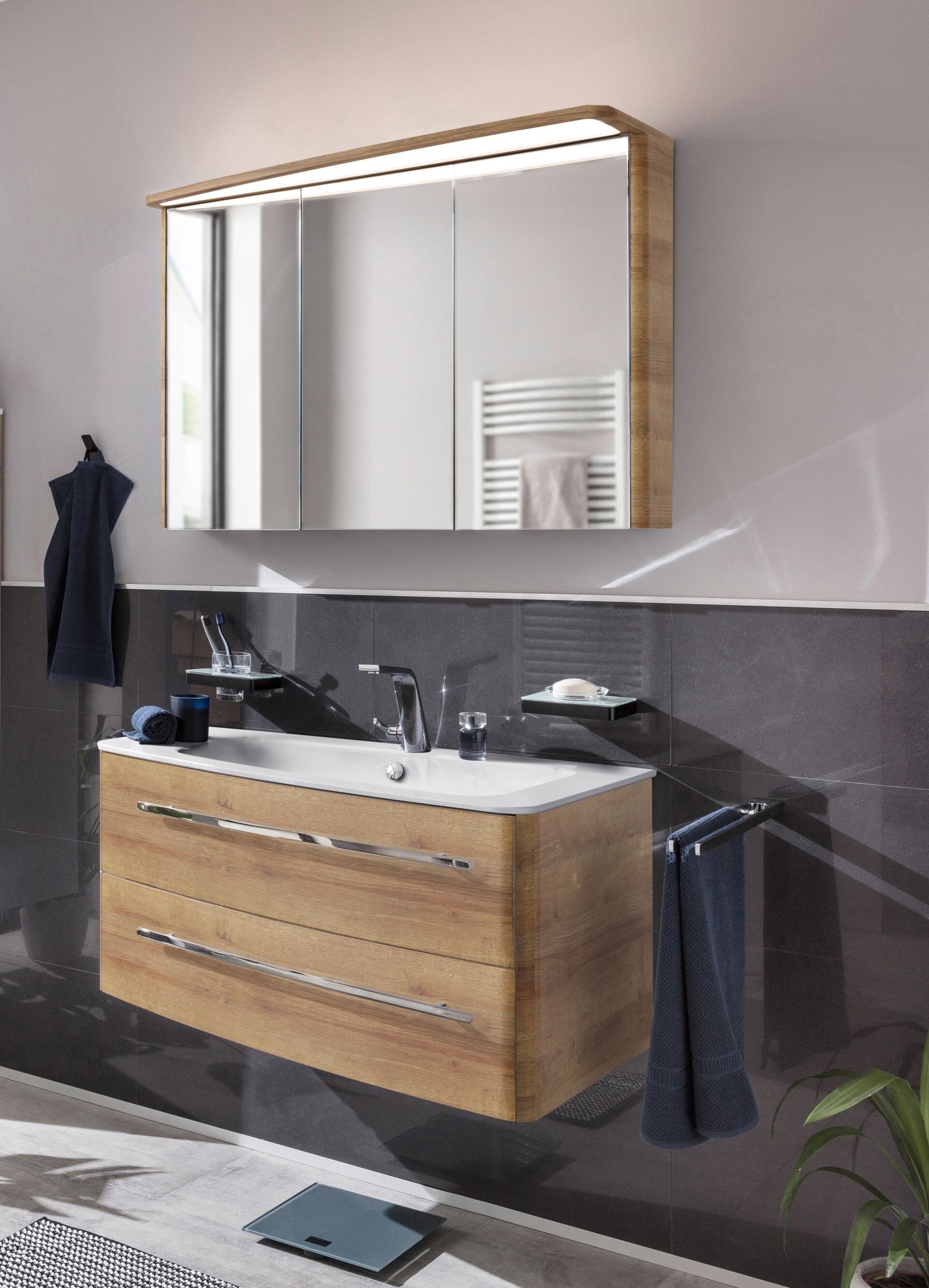 Lanzet Classico Waschtischunterschrank 100cm Hellbraun, rechts Lanzet Classico Waschtischunterschrank 100cm Hellbraun, rechts