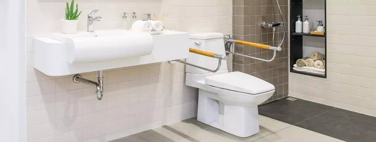 Altersgerechtes Bad – so wird das Bad im Alter sicher Altersgerechtes Bad – so wird das Bad im Alter sicher