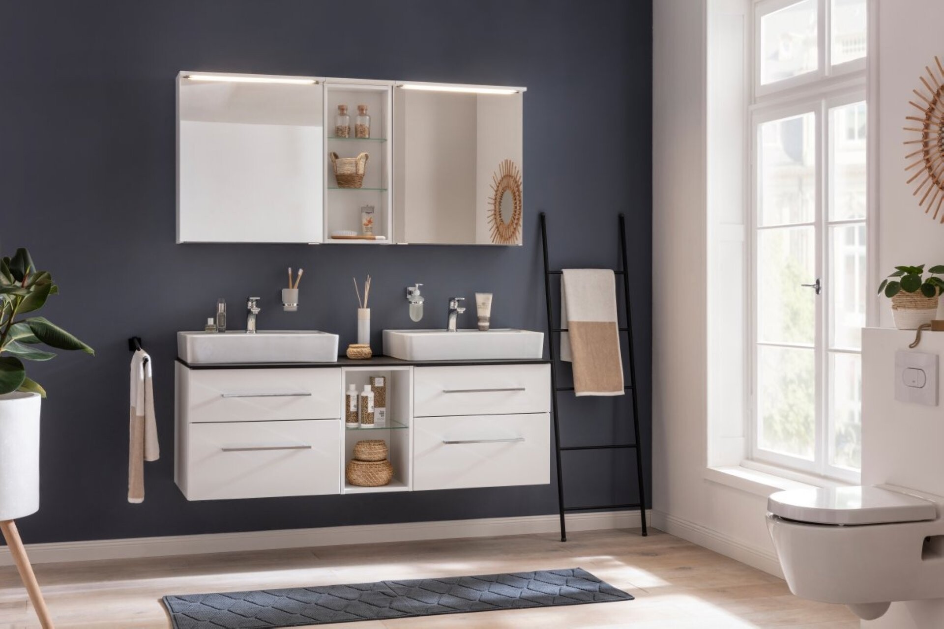 Fackelmann OXFORD LED Spiegelschrank 60 cm breit, Weiß Fackelmann OXFORD LED Spiegelschrank 60 cm breit, Weiß