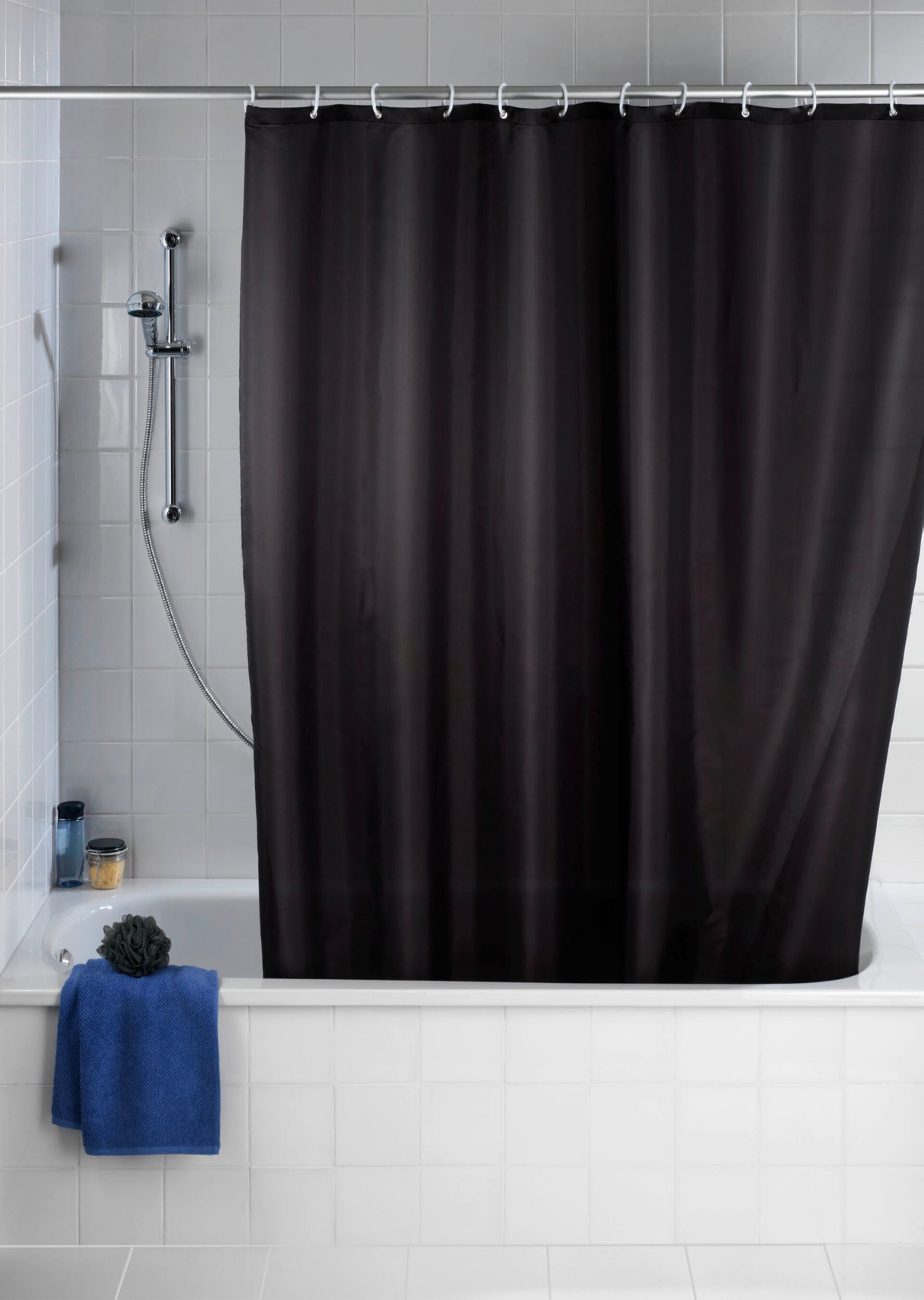 WENKO UNI Duschvorhang 180 x 200 cm, Schwarz, waschbar WENKO UNI Duschvorhang 180 x 200 cm, Schwarz, waschbar