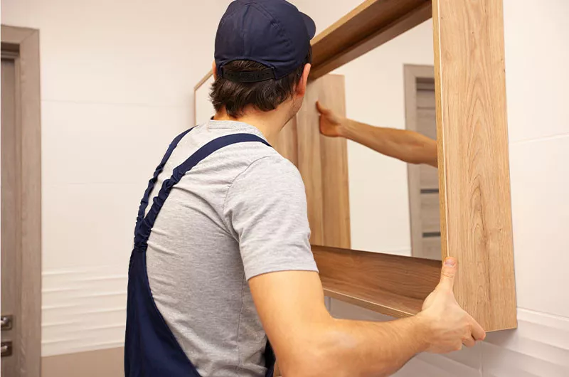 Spiegelschrank anbringen Spiegelschrank anbringen