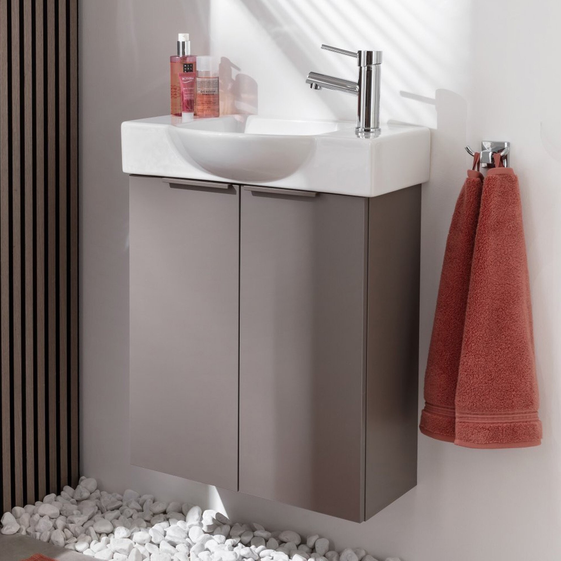 FACKELMANN SBC B.PARIS Gäste WC Waschtisch Set 55 cm breit, Grau, Waschbecken Keramik Weiß, Hahnloch rechts FACKELMANN SBC B.PARIS Gäste WC Waschtisch Set 55 cm breit, Grau, Waschbecken Keramik Weiß, Hahnloch rechts