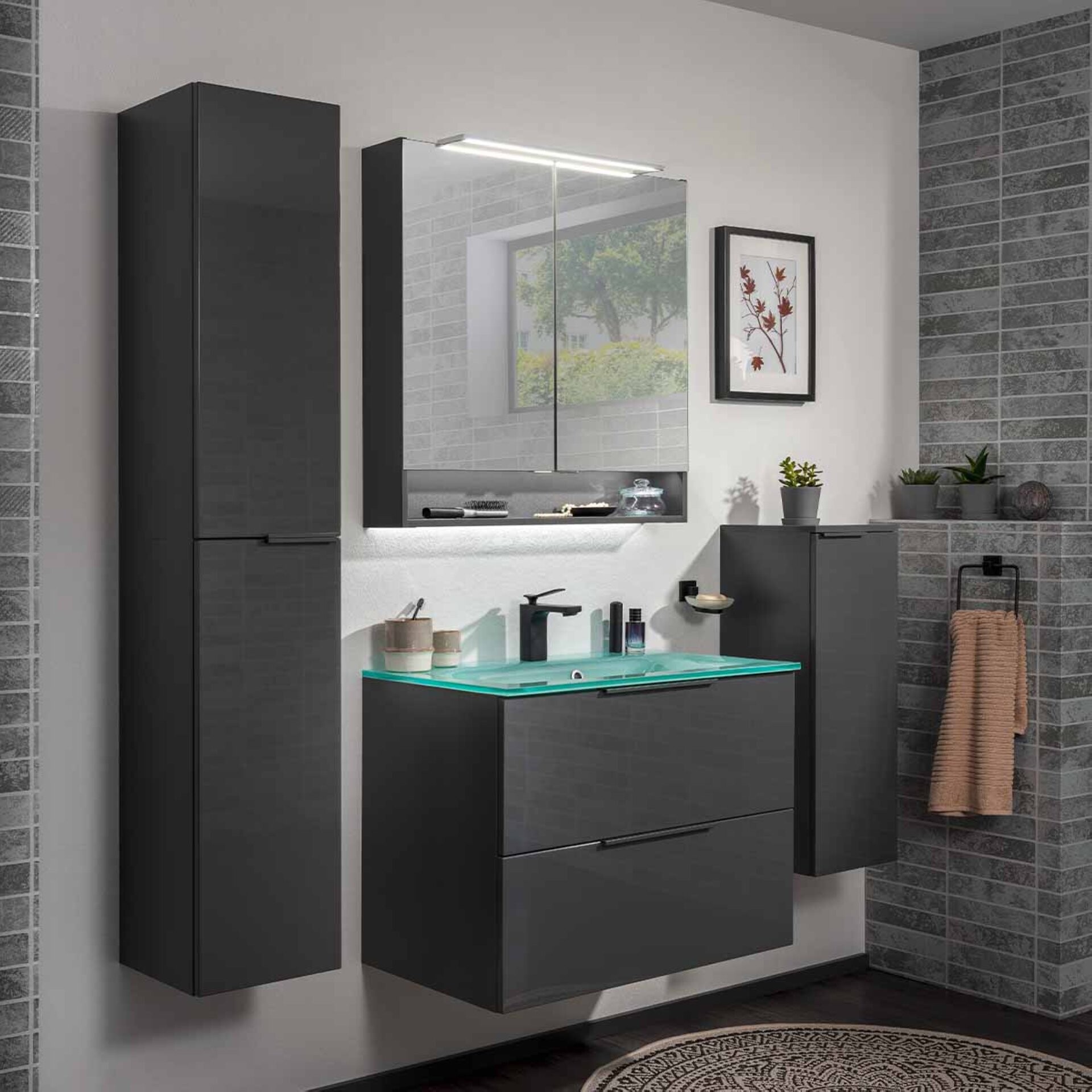 Fackelmann LUNA Badmöbel Set 4-teilig, 80 cm breit, Anthrazit, Glas Mint+Spiegelschrank+Beleuchtung Fackelmann LUNA Badmöbel Set 4-teilig, 80 cm breit, Anthrazit, Glas Mint+Spiegelschrank+Beleuchtung