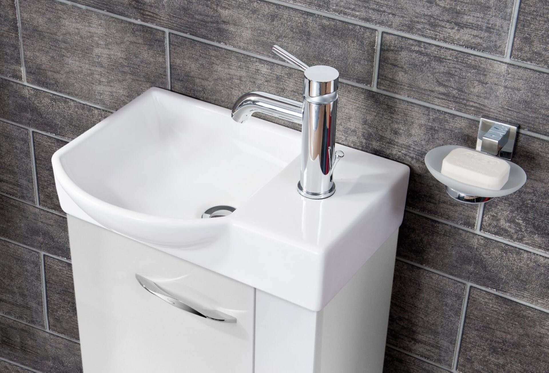 Fackelmann A-VERO Waschbecken 45 cm aus Keramik, Weiß Fackelmann A-VERO Waschbecken 45 cm aus Keramik, Weiß