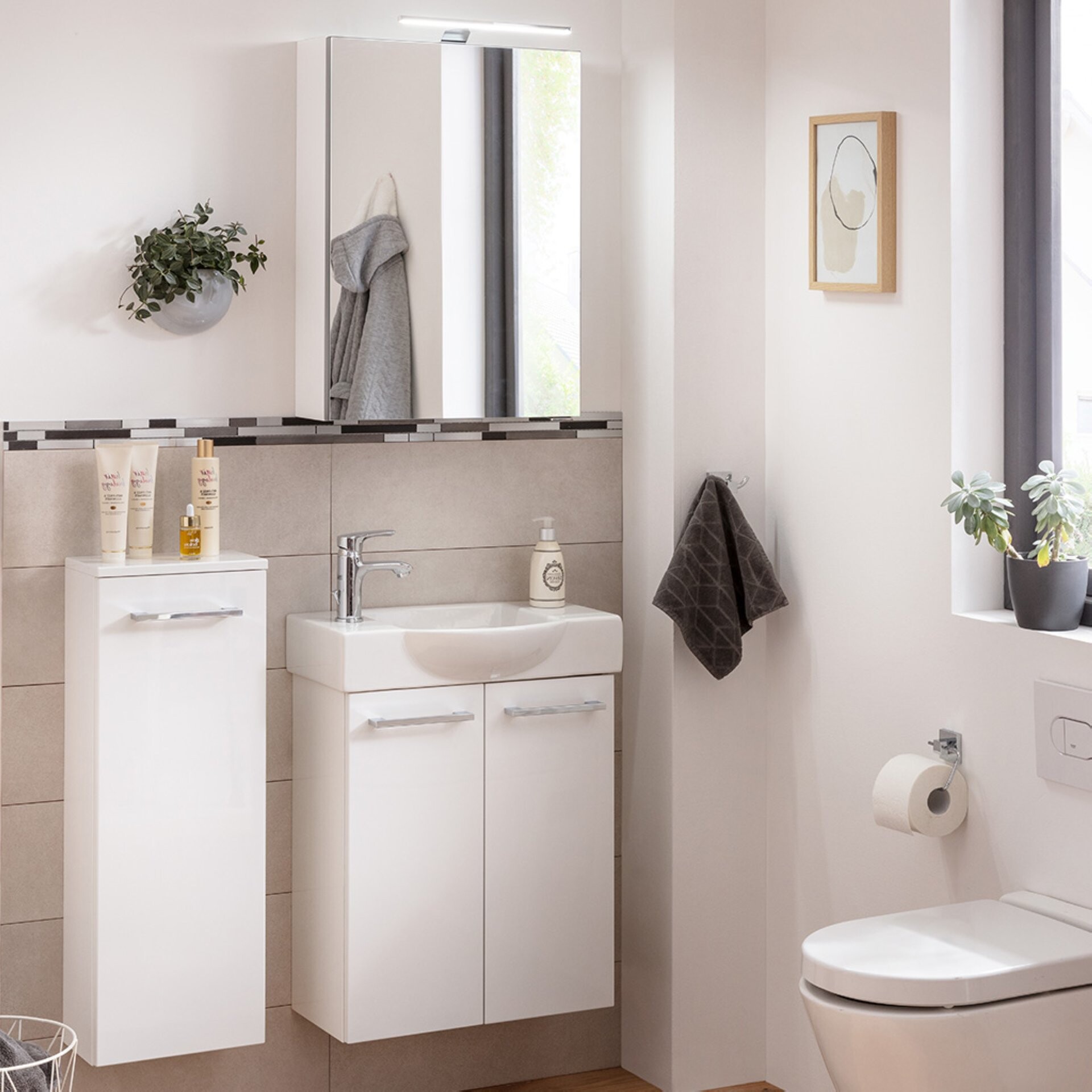 FACKELMANN SBC SCENO Gäste WC Waschtisch Set mit Spiegelschrank 55 cm breit, Weiß, Türanschlag links FACKELMANN SBC SCENO Gäste WC Waschtisch Set mit Spiegelschrank 55 cm breit, Weiß, Türanschlag links