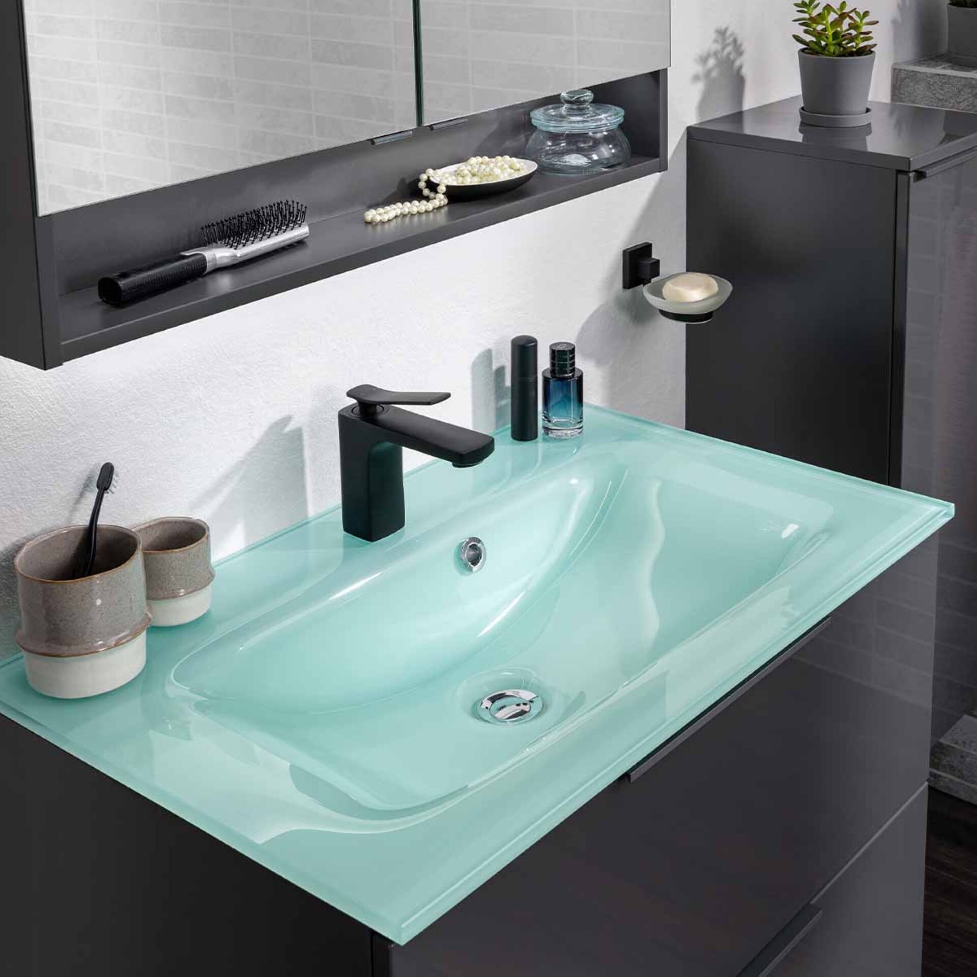 Fackelmann Waschbecken 80 cm aus Glas in mintgrün Fackelmann Waschbecken 80 cm aus Glas in mintgrün