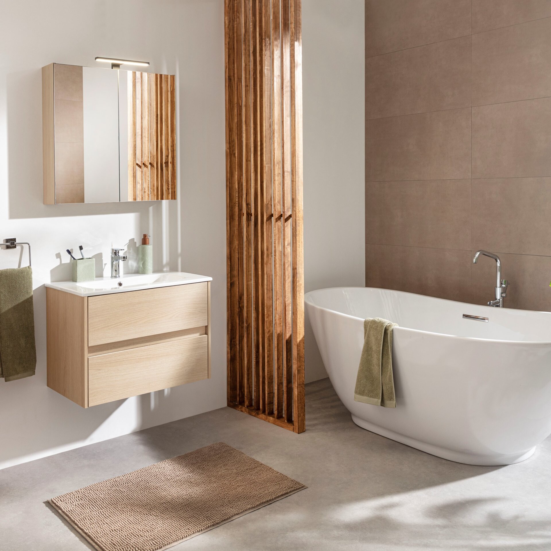 FACKELMANN COMPACT LINE Waschtisch Set mit Spiegelschrank 71 cm breit, Braun hell, Waschbecken Keramik Weiß, inklusive Aufsatzleuchte und Energie Box, 2 Schubladen