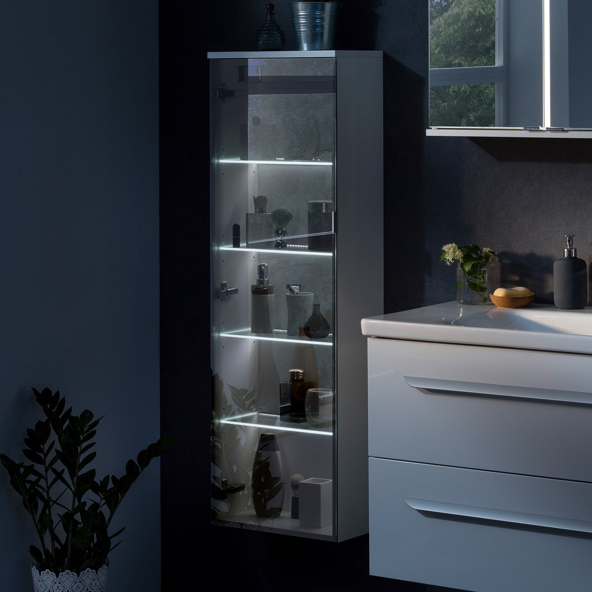 Fackelmann MAGIC Midischrank Spiegeltür + Beleuchtung 40 cm, links, Weiß Fackelmann MAGIC Midischrank Spiegeltür + Beleuchtung 40 cm, links, Weiß