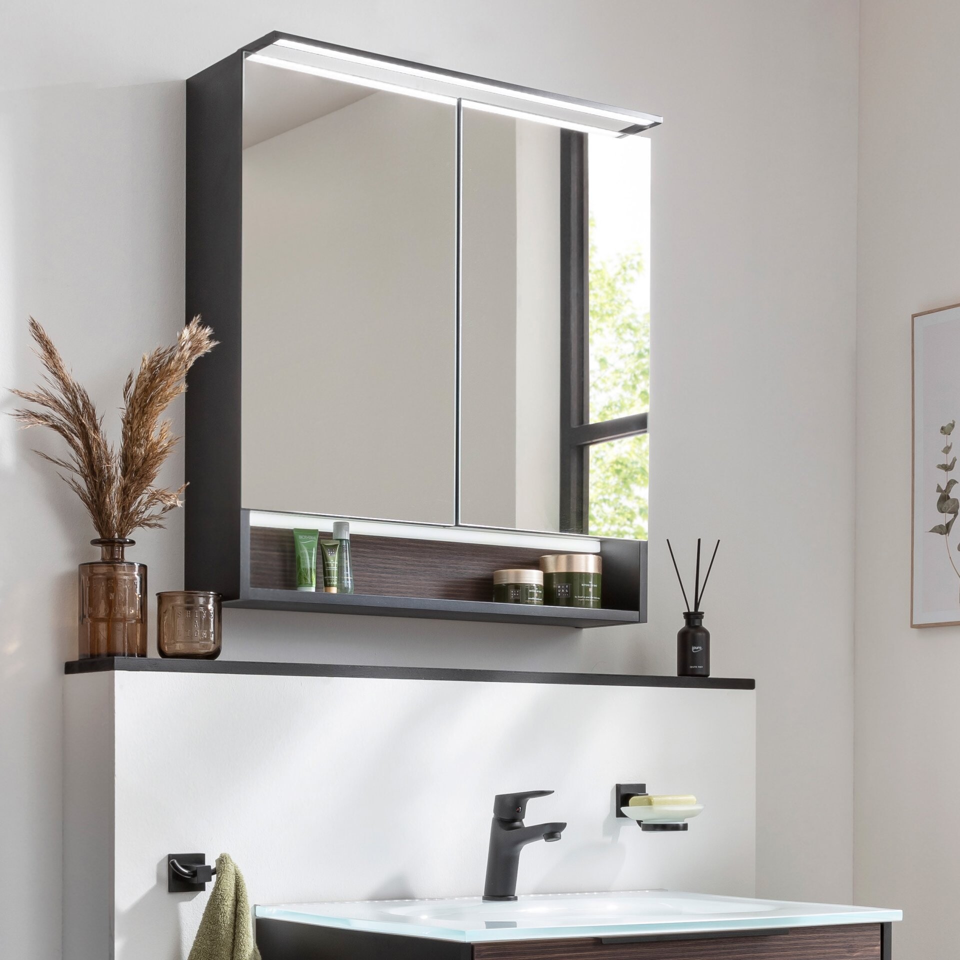 Fackelmann B.PARIS LED-Spiegelschrank 70 cm breit, Braun dunkel/Schwarz Fackelmann B.PARIS LED-Spiegelschrank 70 cm breit, Braun dunkel/Schwarz