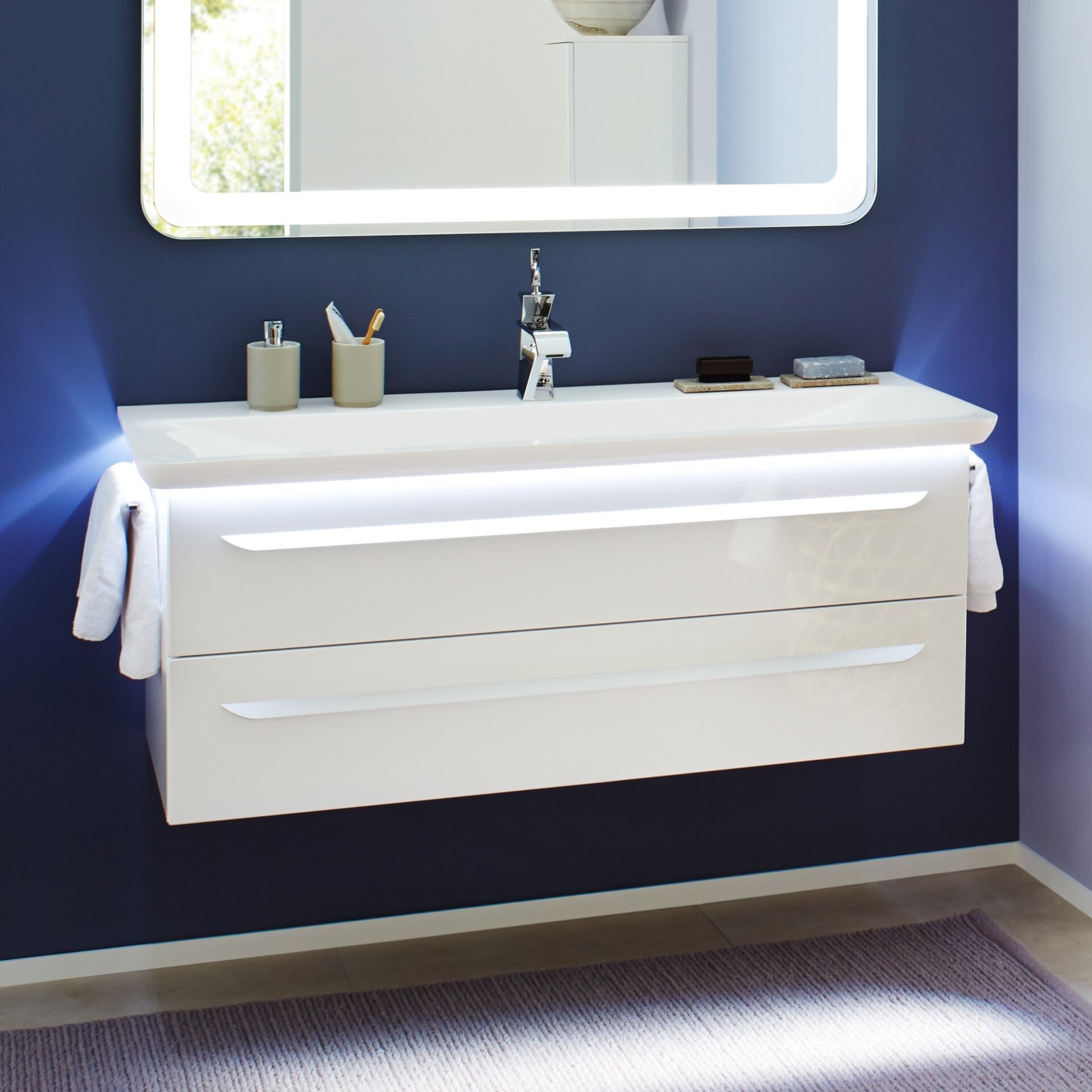 Lanzet M9 Waschtischunterschrank 120 cm Weiß Lanzet M9 Waschtischunterschrank 120 cm Weiß