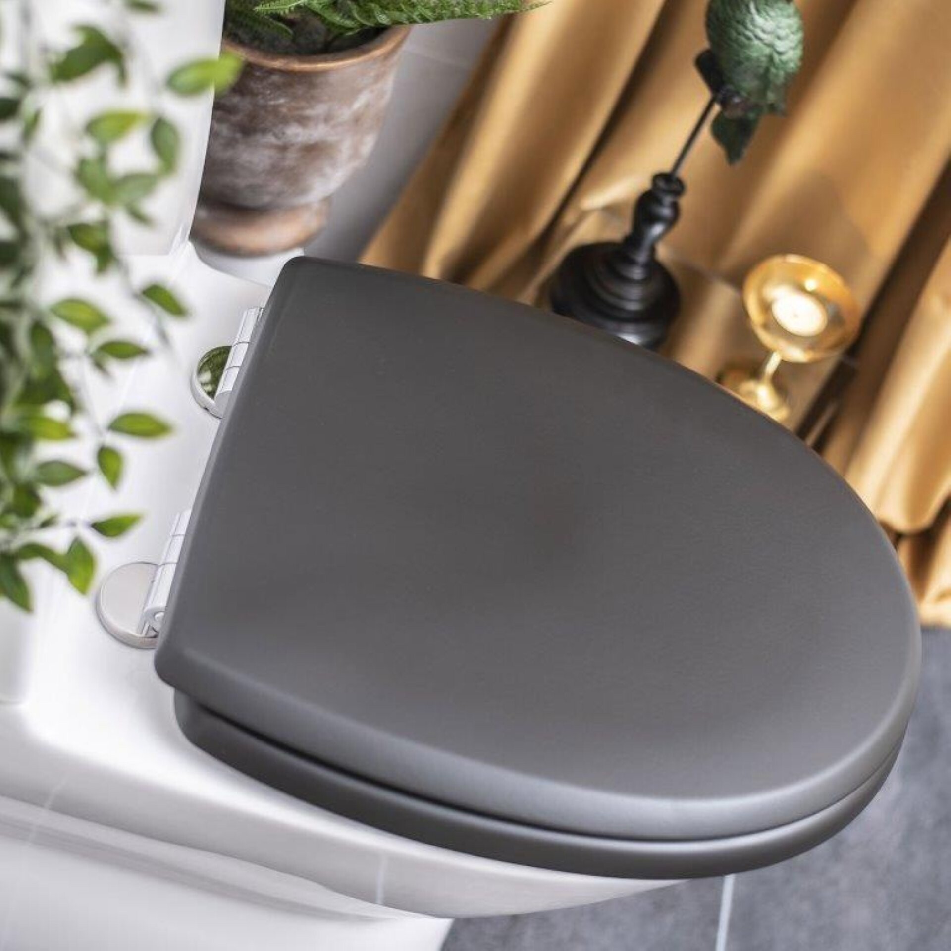 KAN WC-Sitz 2001 Exclusive, Silbermetallic KAN WC-Sitz 2001 Exclusive, Silbermetallic